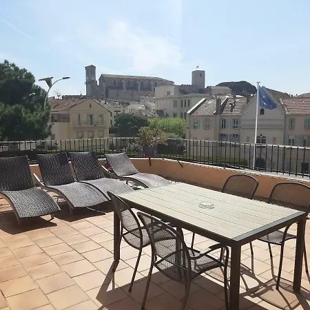Szálloda L'olivier - Piscine & Parking Cannes