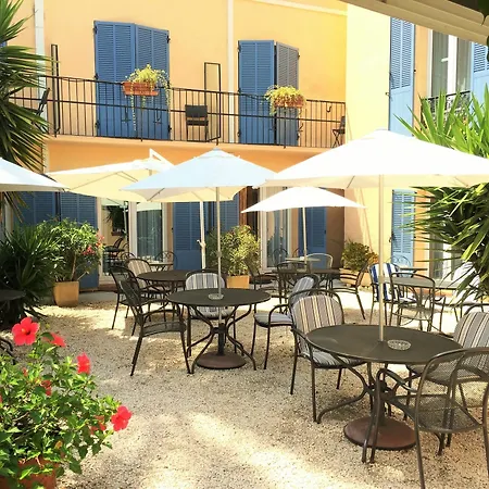 Szálloda L'olivier - Piscine & Parking 3*