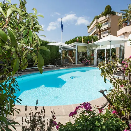 L'olivier - Piscine & Parking 3* Cannes