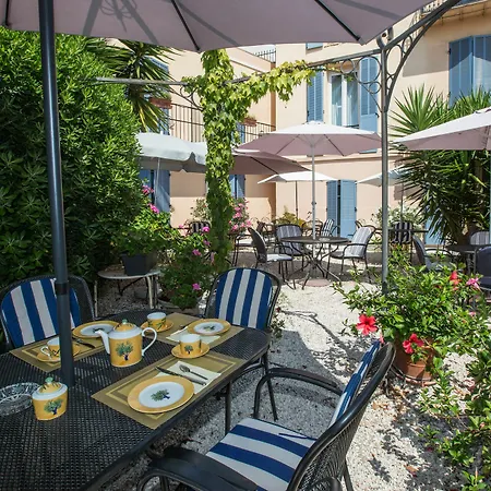 Szálloda L'olivier - Piscine & Parking 3*