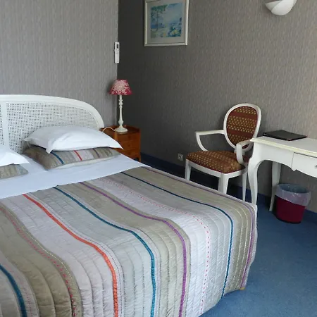 Szálloda L'olivier - Piscine & Parking 3*
