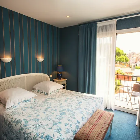 Hotell L'olivier - Piscine & Parking 3*